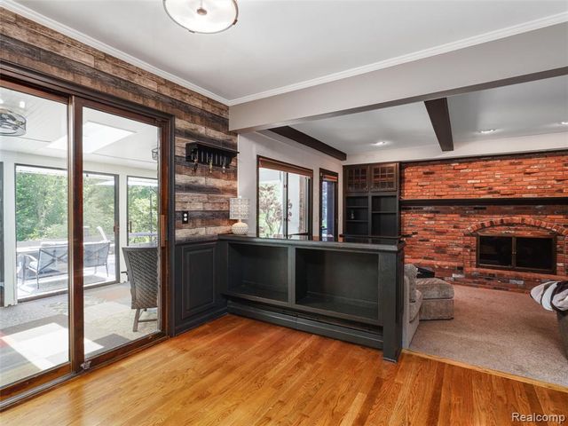2143 Avoncrest Drive, Rochester Hills, MI 48309