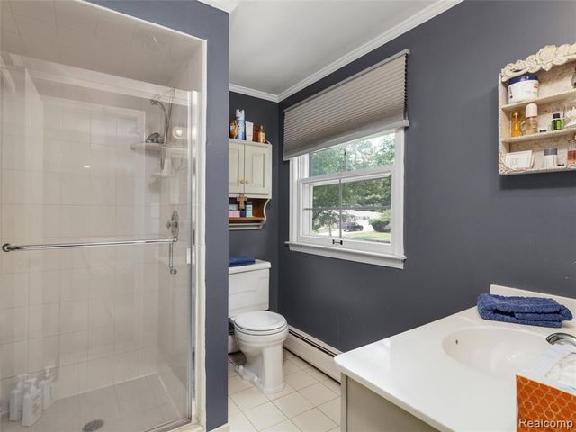 2143 Avoncrest Drive, Rochester Hills, MI 48309