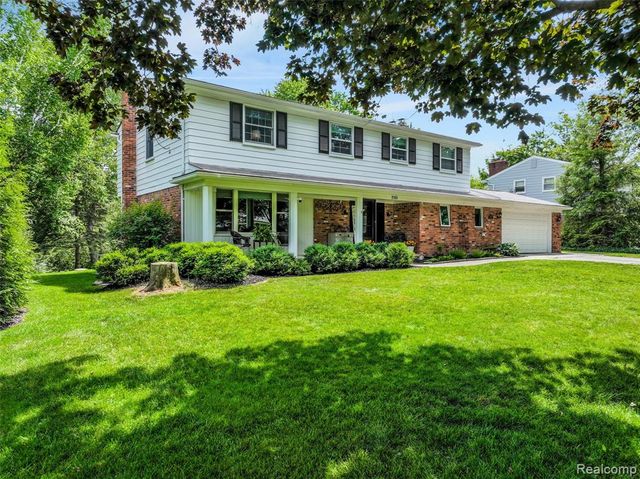 2143 Avoncrest Drive, Rochester Hills, MI 48309