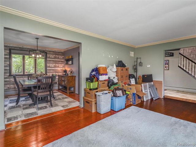 2143 Avoncrest Drive, Rochester Hills, MI 48309
