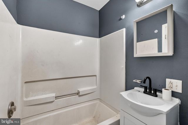 403 SASSAFRAS ST, Millville, NJ 08332