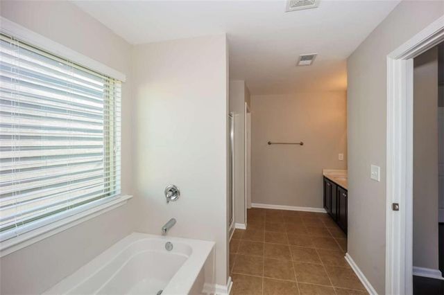 110 Seabreeze Court, Newnan, GA 30265