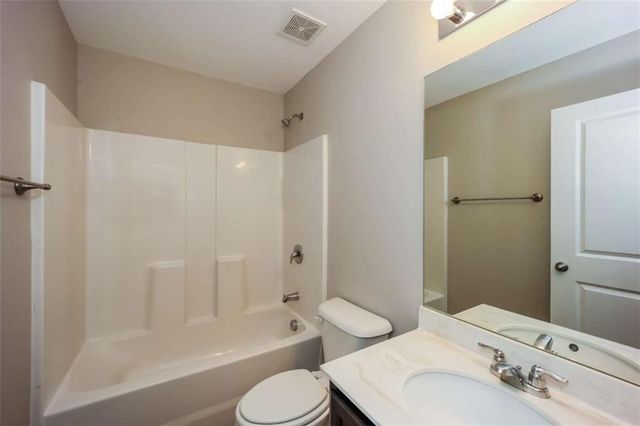 110 Seabreeze Court, Newnan, GA 30265