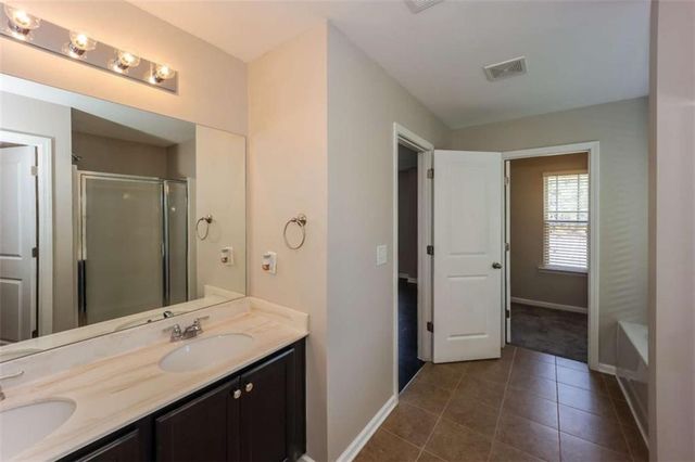 110 Seabreeze Court, Newnan, GA 30265