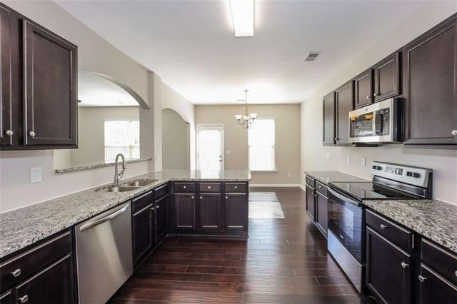 110 Seabreeze Court, Newnan, GA 30265