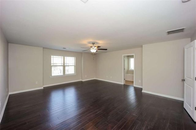 110 Seabreeze Court, Newnan, GA 30265