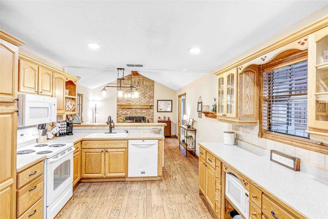 143 Winding Trail, Holly Lake Ranch, TX 75765