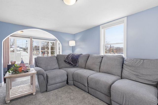 47 Carroll Street, Pittsfield, NH 03263