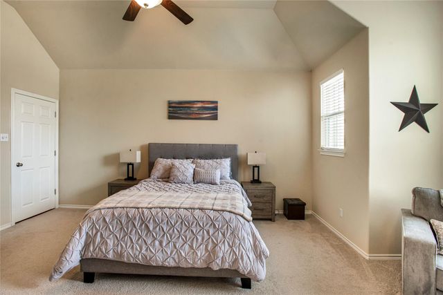 2105 Town Centre DR 48, Round Rock, TX 78664