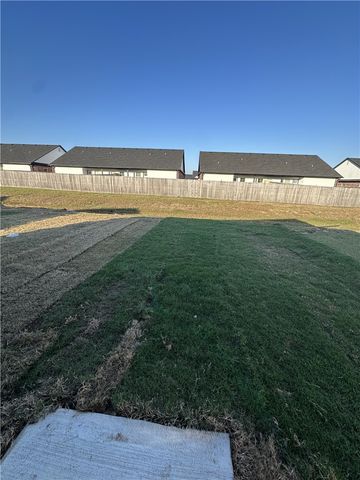 8825 Preston Wood Drive, Fort Smith, AR 72916