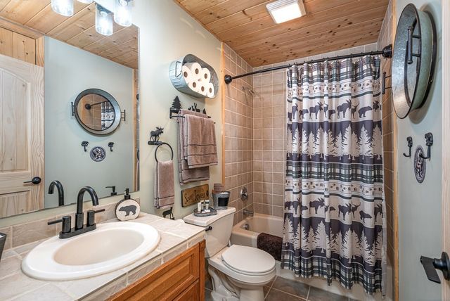 240 Amandas Way, Murphy, NC 28906