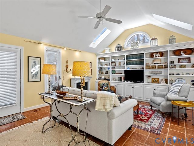 11811 S Downs Dr, Henrico, VA 23238