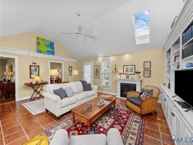 11811 S Downs Dr, Henrico, VA 23238