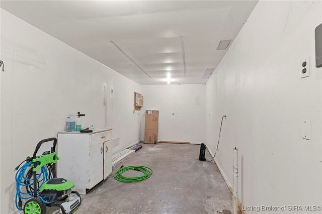 10605 W SR 56, Lexington, IN 47138