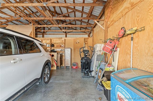 10605 W SR 56, Lexington, IN 47138