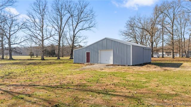 10605 W SR 56, Lexington, IN 47138