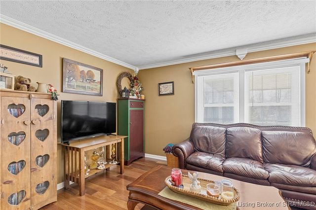 10605 W SR 56, Lexington, IN 47138