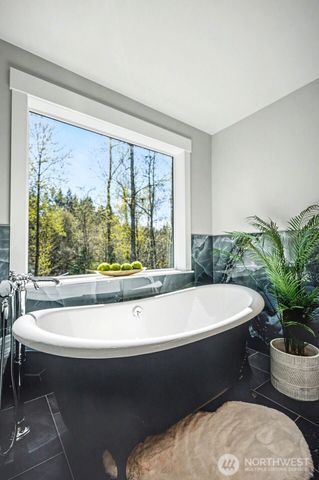 17823 214th Avenue Ct E, Orting, WA 98360