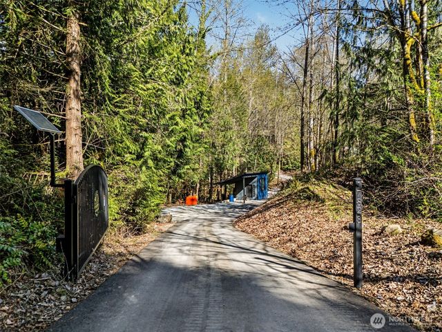 17823 214th Avenue Ct E, Orting, WA 98360