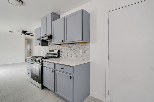 1108 Davis Street, Cleburne, TX 76033