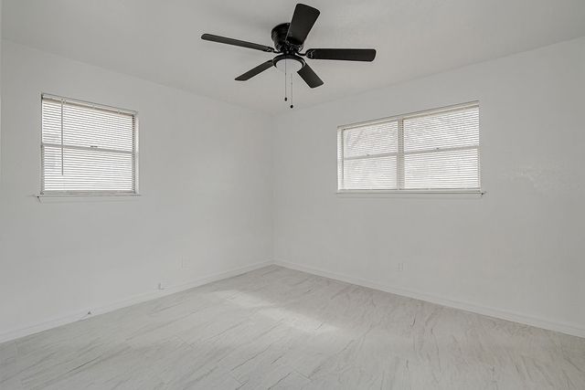 1108 Davis Street, Cleburne, TX 76033