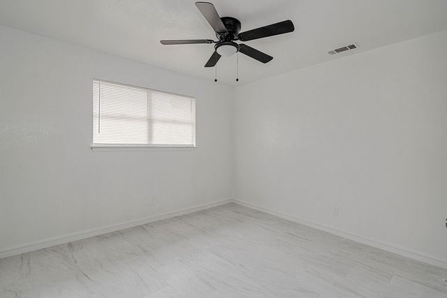 1108 Davis Street, Cleburne, TX 76033