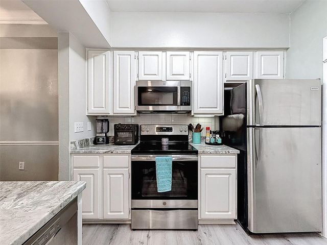 1203 BAY CLUB CIRCLE 1203, Tampa, FL 33607