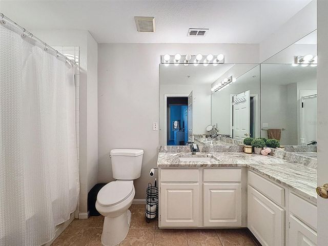 1203 BAY CLUB CIRCLE 1203, Tampa, FL 33607