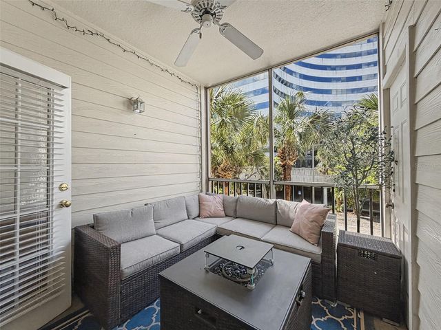 1203 BAY CLUB CIRCLE 1203, Tampa, FL 33607