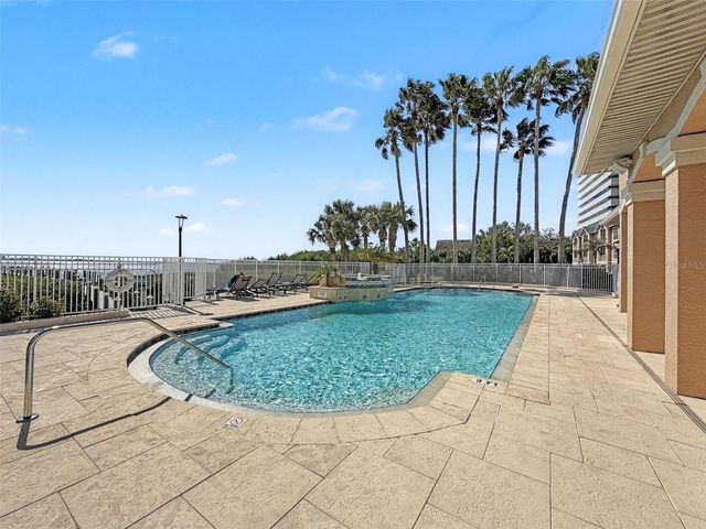 1203 BAY CLUB CIRCLE 1203, Tampa, FL 33607