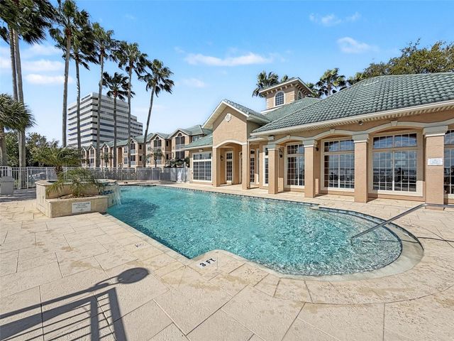 1203 BAY CLUB CIRCLE 1203, Tampa, FL 33607