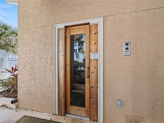 1203 BAY CLUB CIRCLE 1203, Tampa, FL 33607