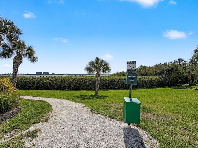 1203 BAY CLUB CIRCLE 1203, Tampa, FL 33607