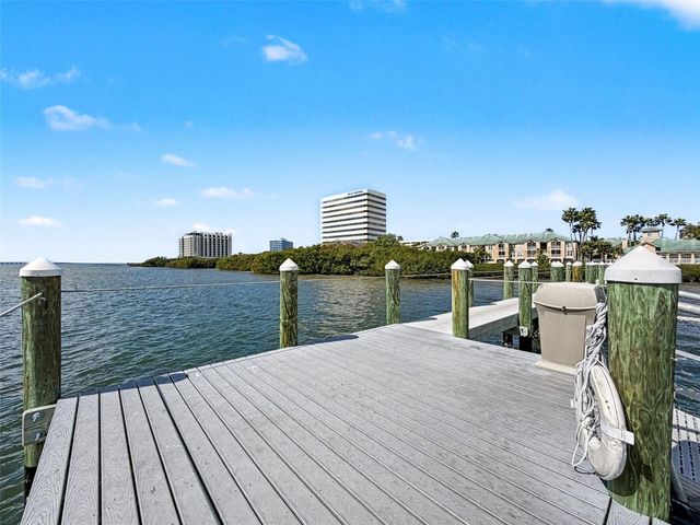 1203 BAY CLUB CIRCLE 1203, Tampa, FL 33607