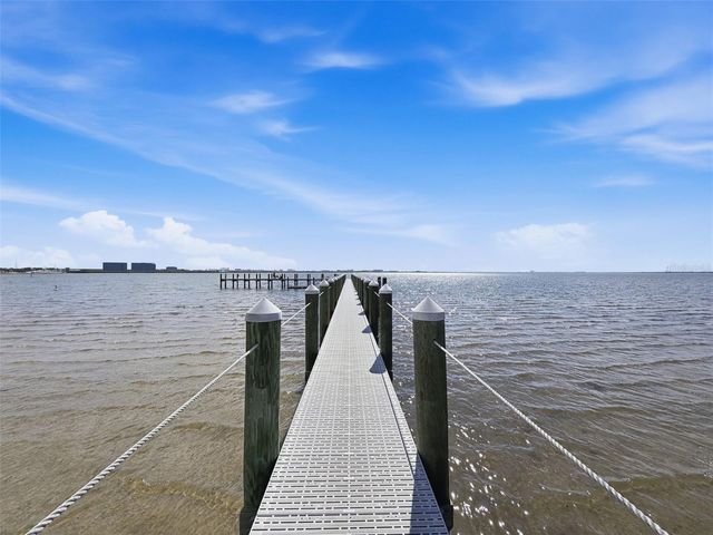 1203 BAY CLUB CIRCLE 1203, Tampa, FL 33607