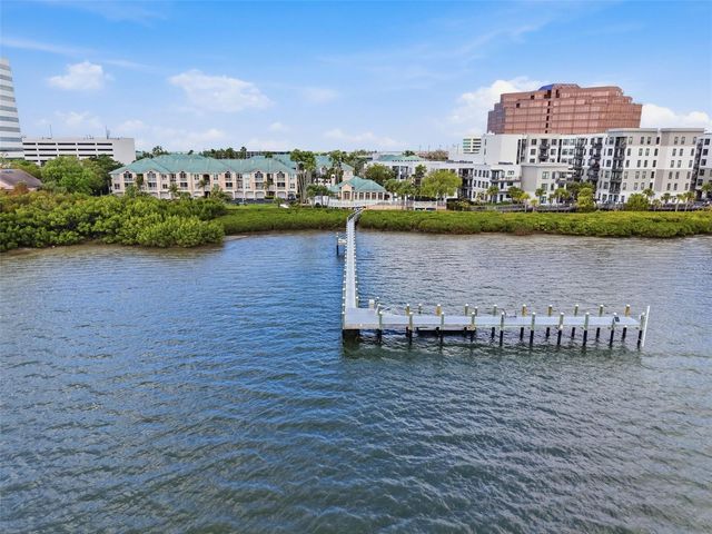 1203 BAY CLUB CIRCLE 1203, Tampa, FL 33607