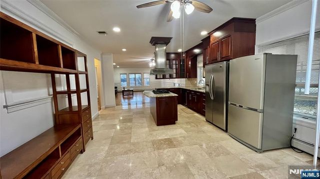 212 7th Street A, Palisades Park, NJ 07650