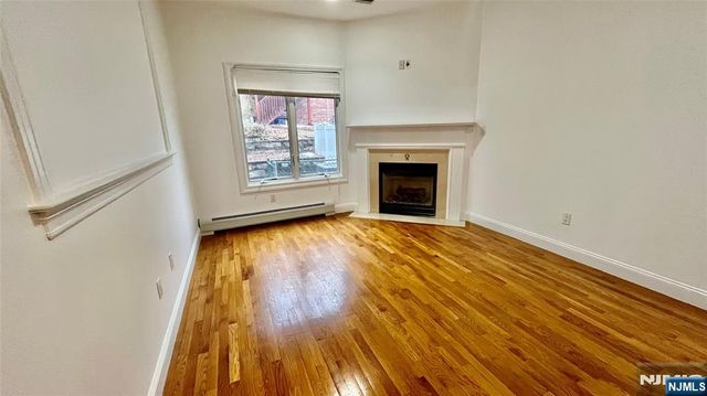 212 7th Street A, Palisades Park, NJ 07650