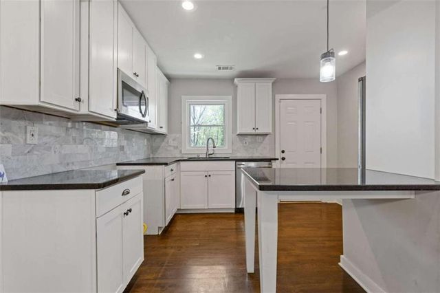 2779 Horse Shoe Drive, Atlanta, GA 30316