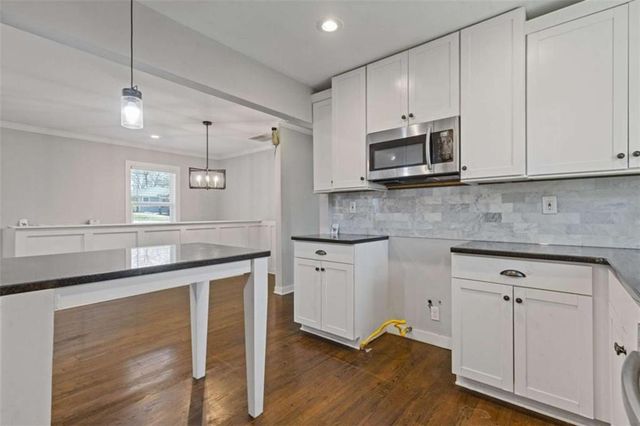 2779 Horse Shoe Drive, Atlanta, GA 30316