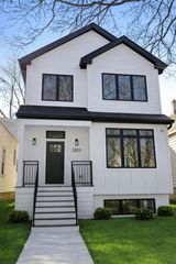 2323 W Farragut Avenue, Chicago, IL 60625