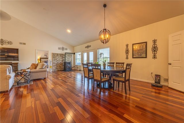 100 Clover Ln, South Union Twp, PA 15401
