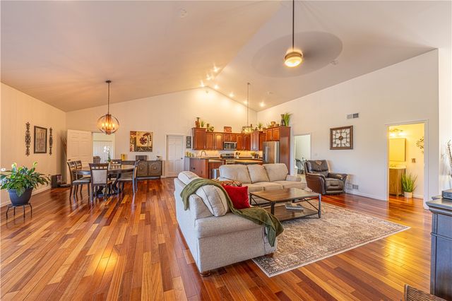 100 Clover Ln, South Union Twp, PA 15401