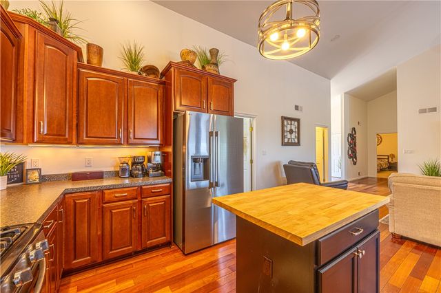 100 Clover Ln, South Union Twp, PA 15401
