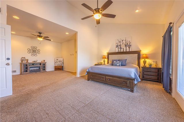 100 Clover Ln, South Union Twp, PA 15401