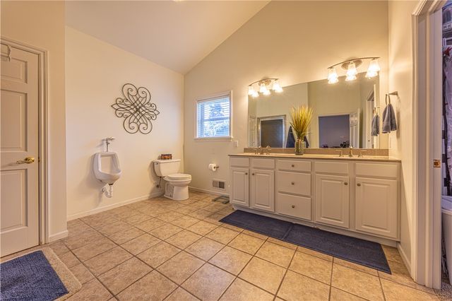 100 Clover Ln, South Union Twp, PA 15401