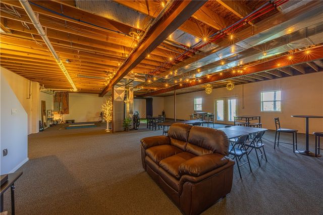 100 Clover Ln, South Union Twp, PA 15401