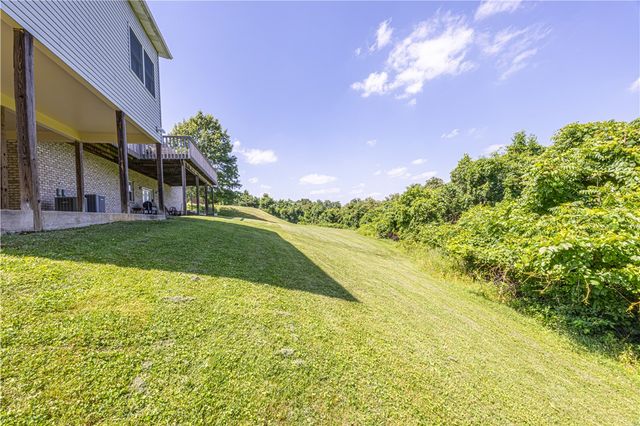 100 Clover Ln, South Union Twp, PA 15401