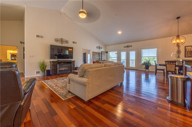 100 Clover Ln, South Union Twp, PA 15401