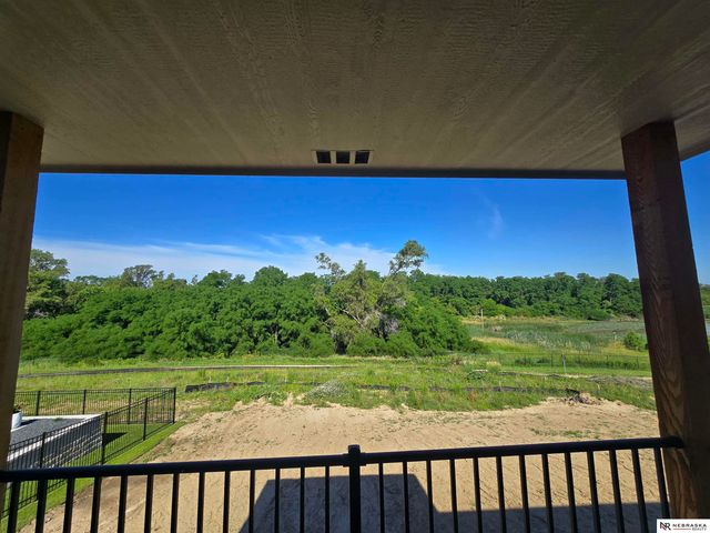 11108 N 173 Street, Bennington, NE 68007